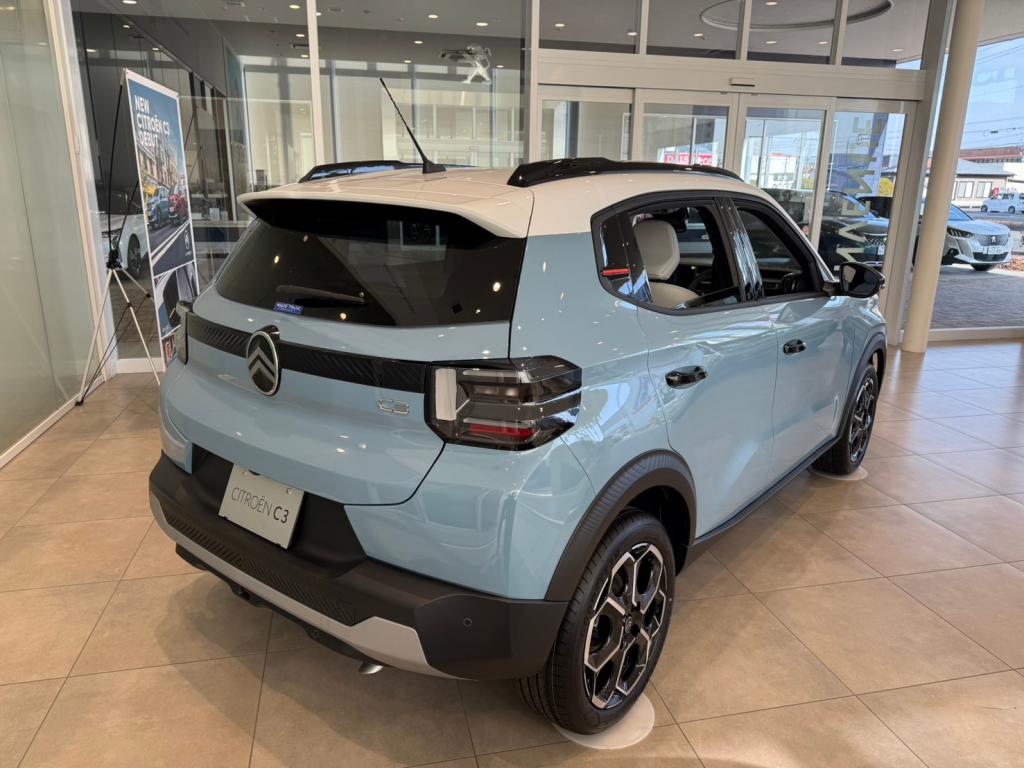 新型C3　人気カラーの「ブルーモンテカルロ」展示中です！