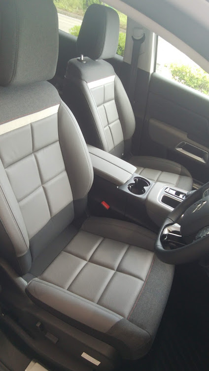 栄徳ショールーム日記◆C5 AIRCROSSとC3特別仕様車