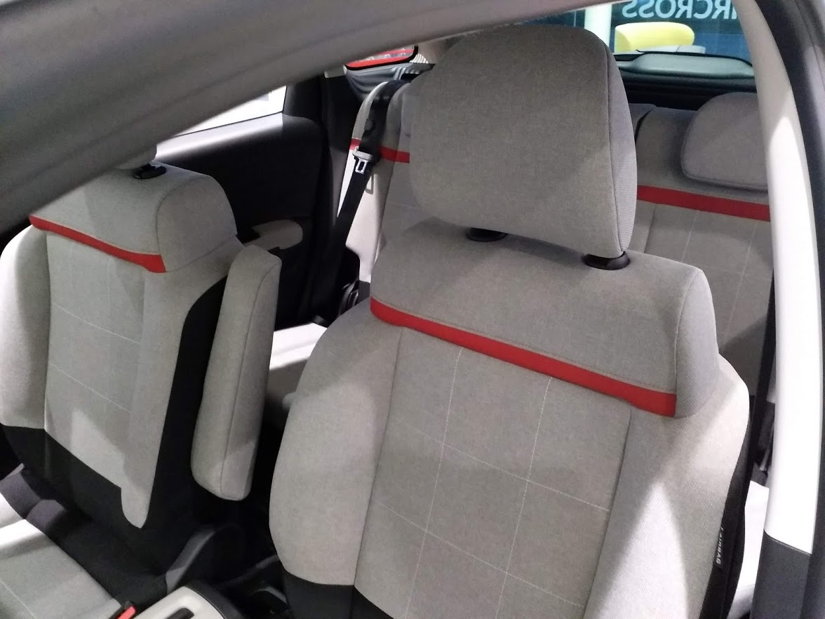 栄徳ショールーム日記◆展示車C3 AIRCROSS追加