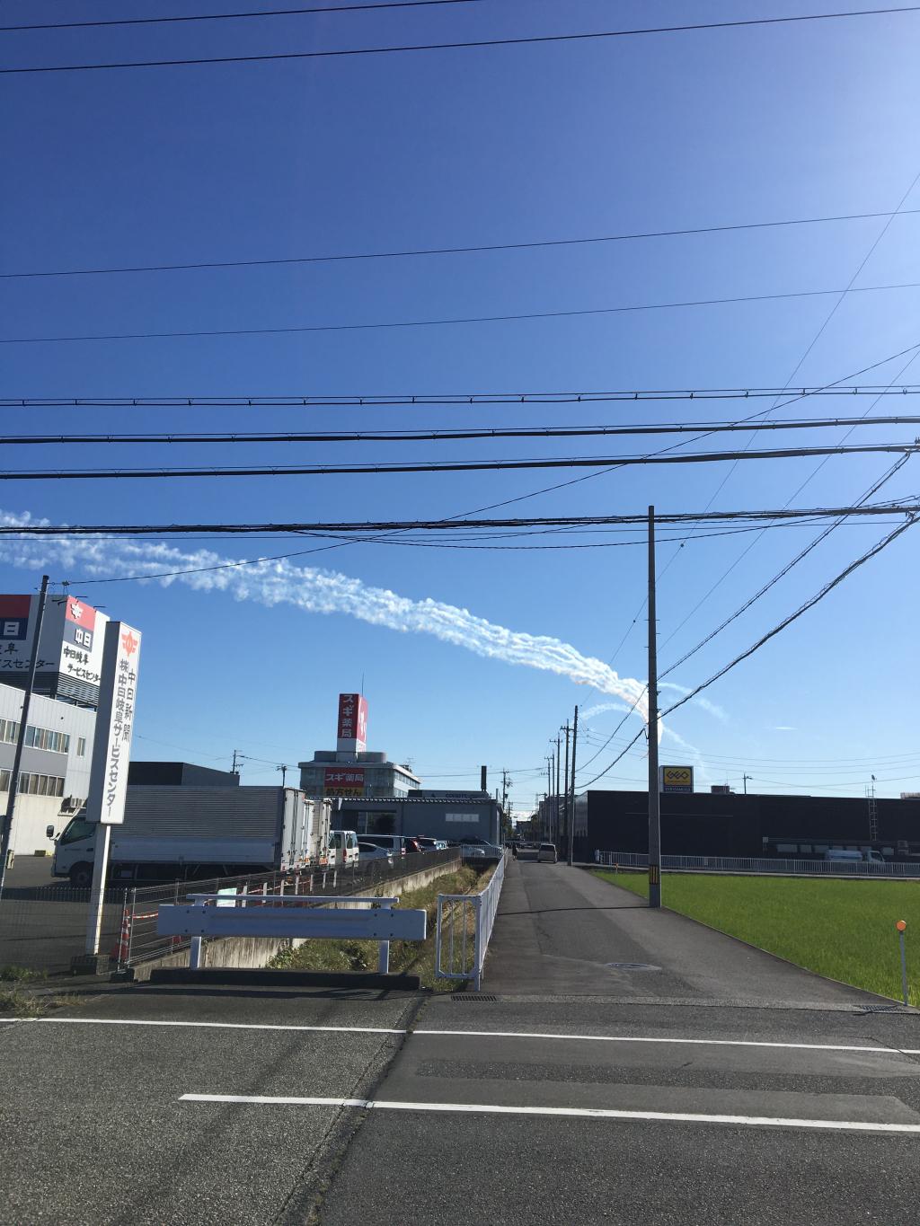 朝から空に絵が？