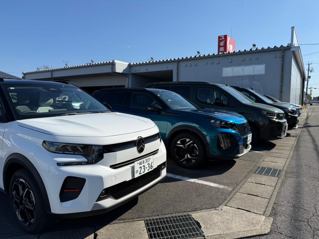 新型車の試乗車揃っております